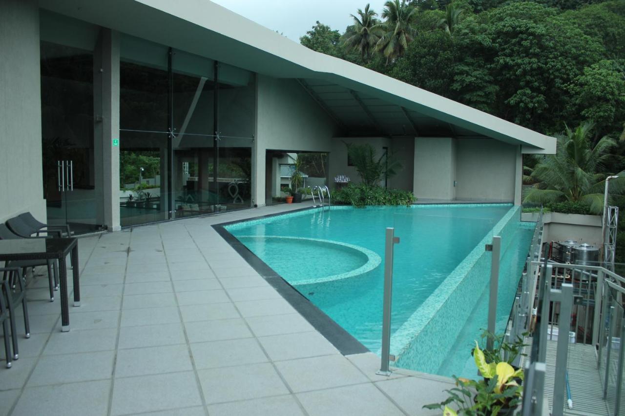 Niraamaya Retreats Samroha Athirappilly מראה חיצוני תמונה