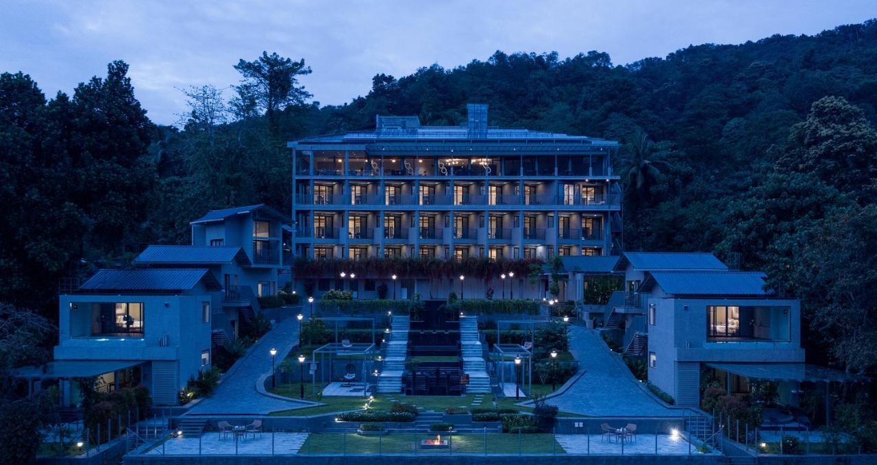 Niraamaya Retreats Samroha Athirappilly מראה חיצוני תמונה